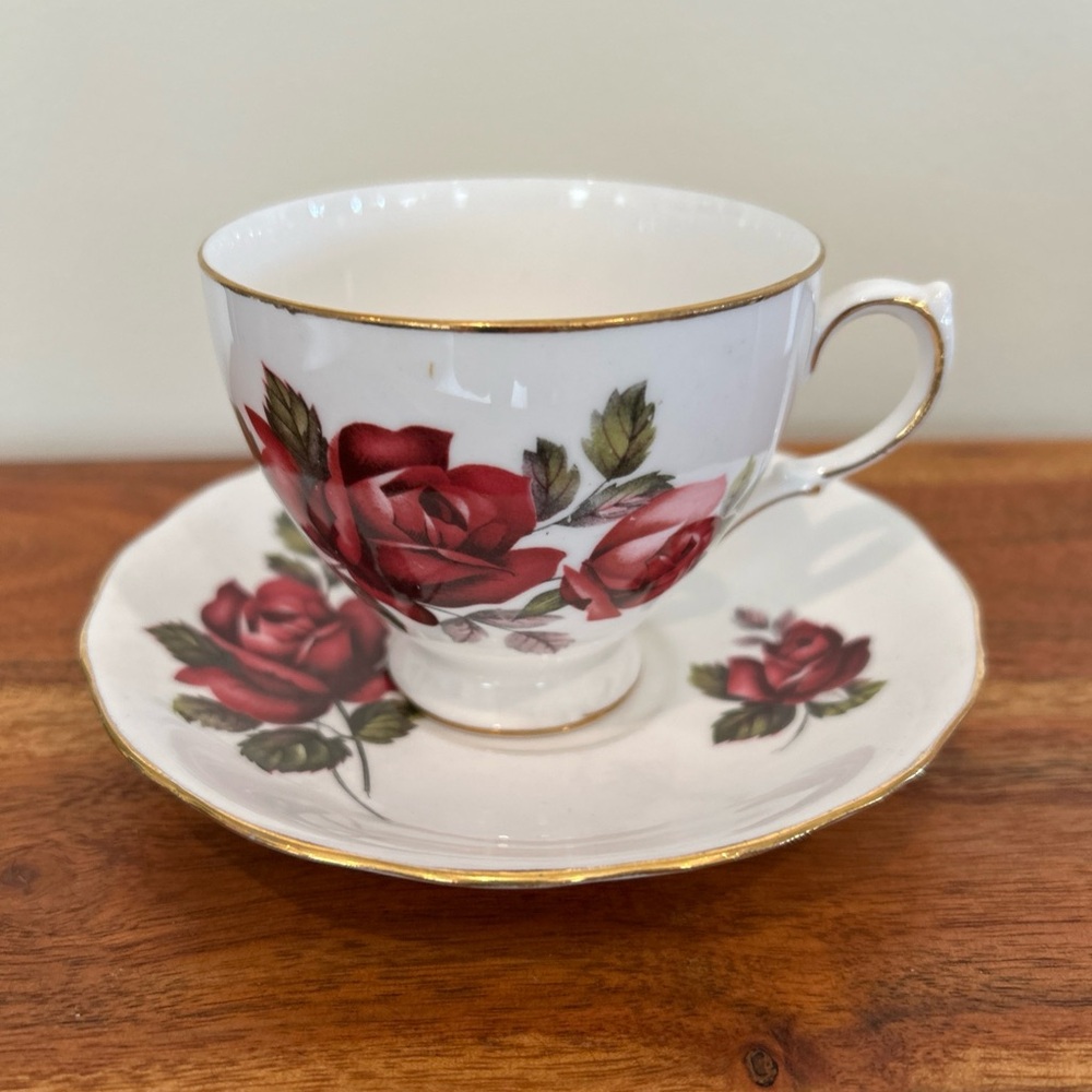 Queen Anne Fine China Elegant Rose Patterned Teacup and Saucer Set
